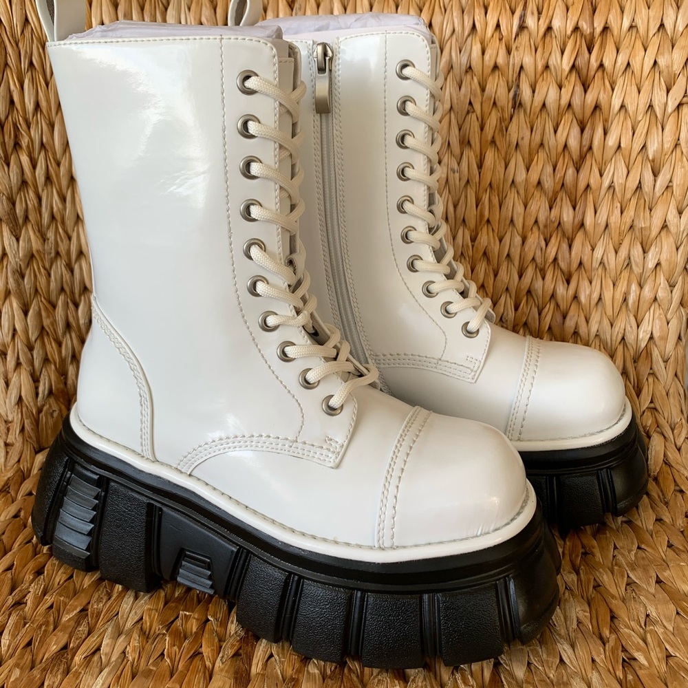 New ✨Jeffrey Campbell White Leather Combat Boots